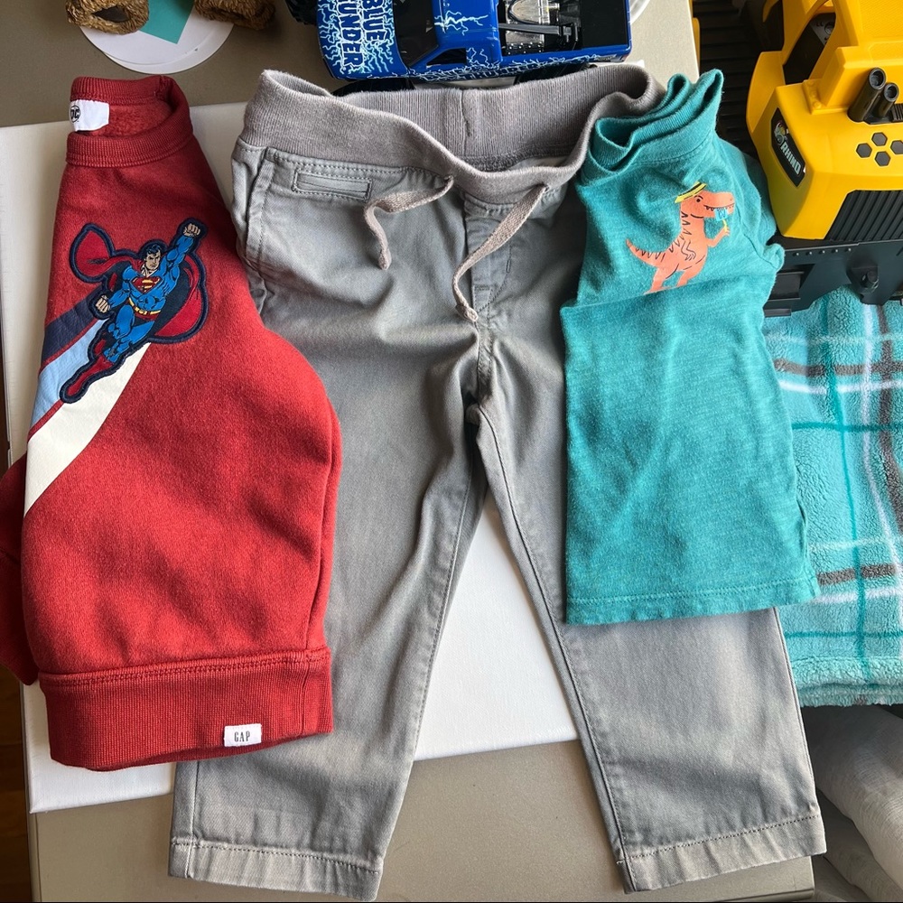 SOLD SOLD SOLD Bundle of three! Old navy summer Dino shirt, Gap pants